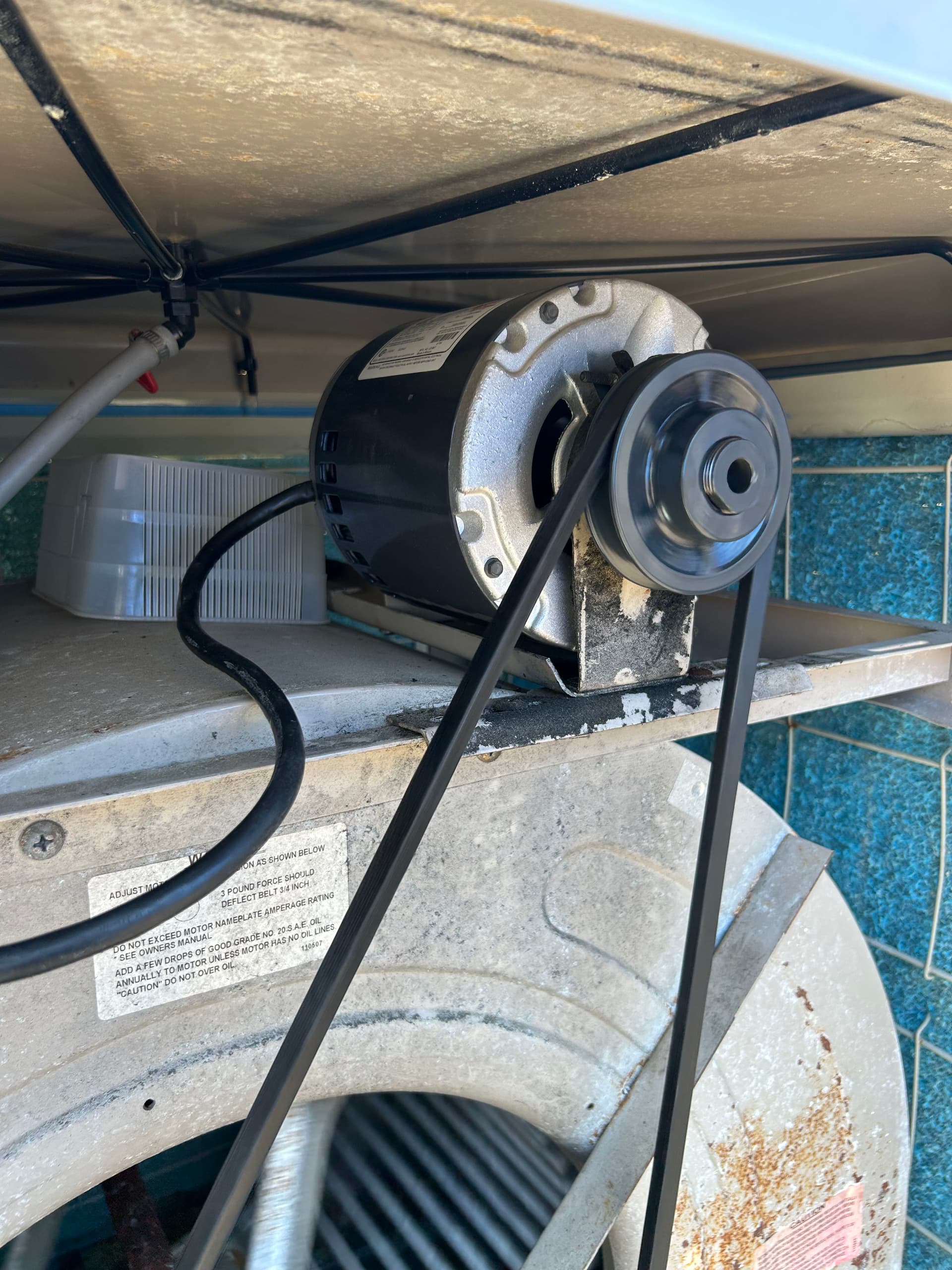 Gallery photos for Swamp Cooler Startup With a New Motor Pulley and Belt: Image #1